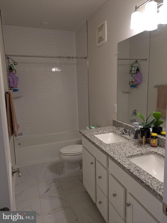 Building Photo - 610 Percy Pl