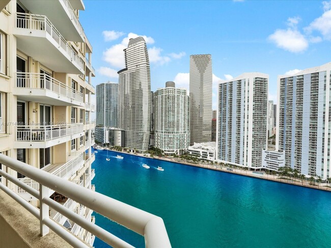 Building Photo - 888 Brickell Key Dr