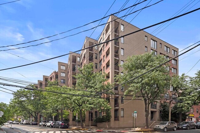 Building Photo - 300 Newark St.