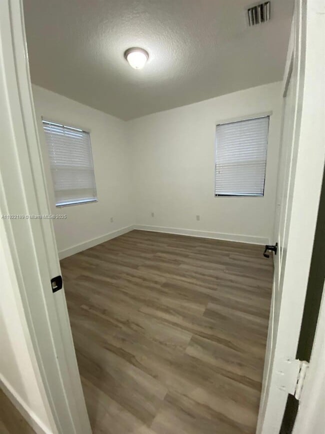 Building Photo - 9823 W 34th Ln