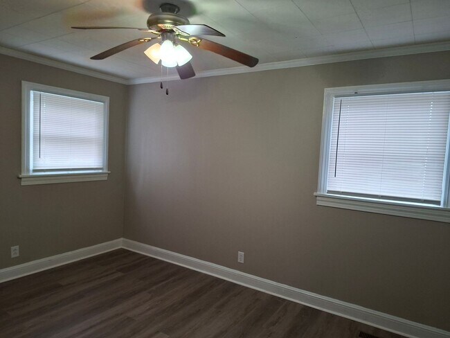 Building Photo - 3 Bedroom 1 Bathroom in the Heart of Asheboro