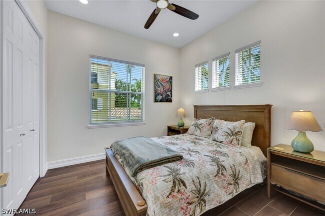 Building Photo - 2609 Estrella Dr