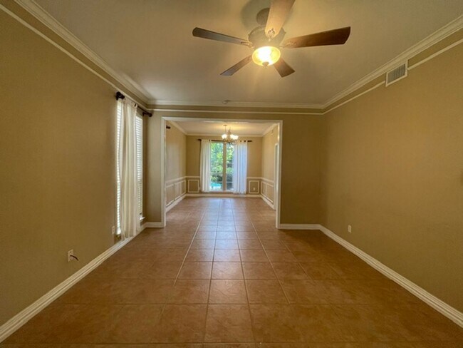 Building Photo - 3222 Mapleridge Dr
