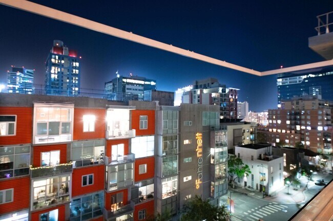 Building Photo - 1050 Island Ave