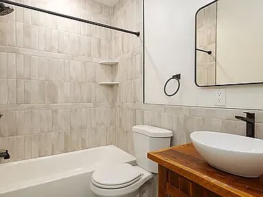 Building Photo - 2237 N 33rd St