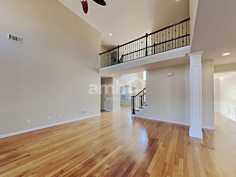 Building Photo - 4968 Stone Moss Way