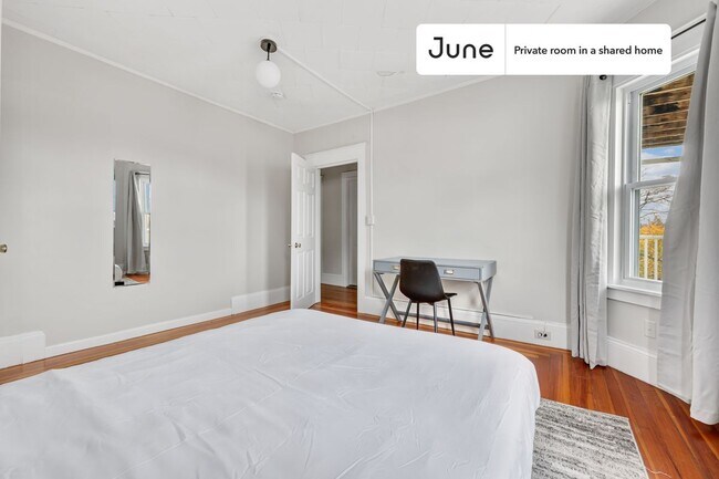 Building Photo - Room in Shared 3 bed/1 bath home in Somerville