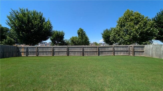 Building Photo - 3104 SW Wargate Ave