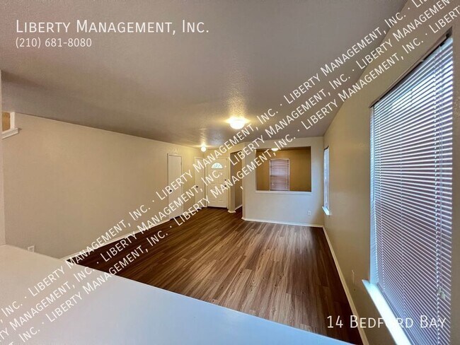 Building Photo - 4 bedroom with a Study