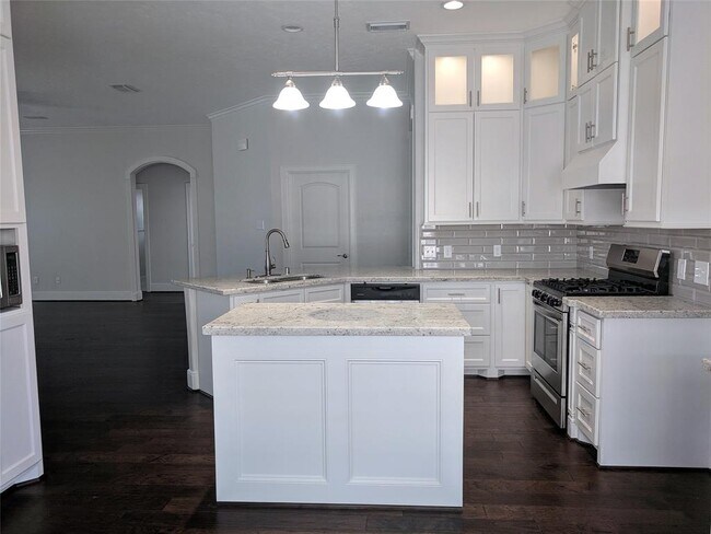 Building Photo - 2915 High Canyon Ct