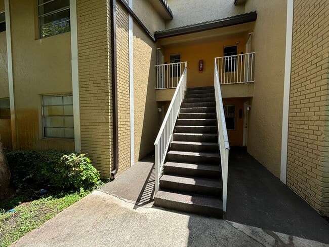 Building Photo - 11592 NW 43rd Ct