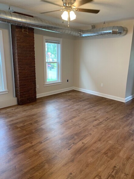 Building Photo - 504 Grier St