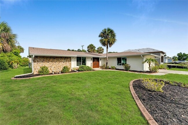 Building Photo - 3307 Pinetree St