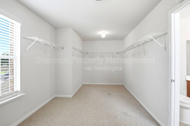 Building Photo - 526 Remington Lodge Ct