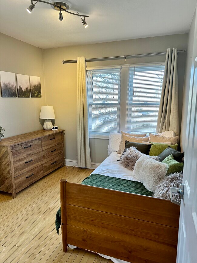 Building Photo - 4008 Minnehaha Ave