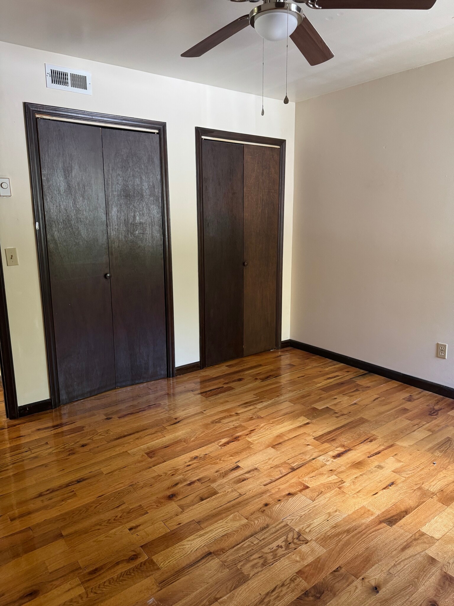 Building Photo - 477 Plaza Dr