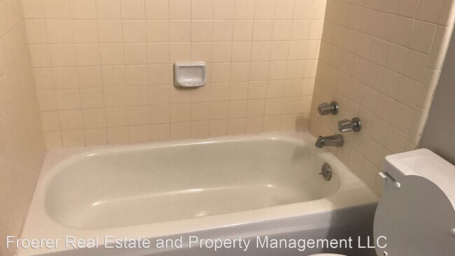 Building Photo - 2 br, 1 bath House - 111 24th street #201