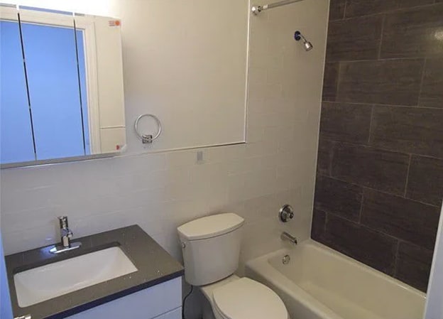 Building Photo - 455 Jerome St