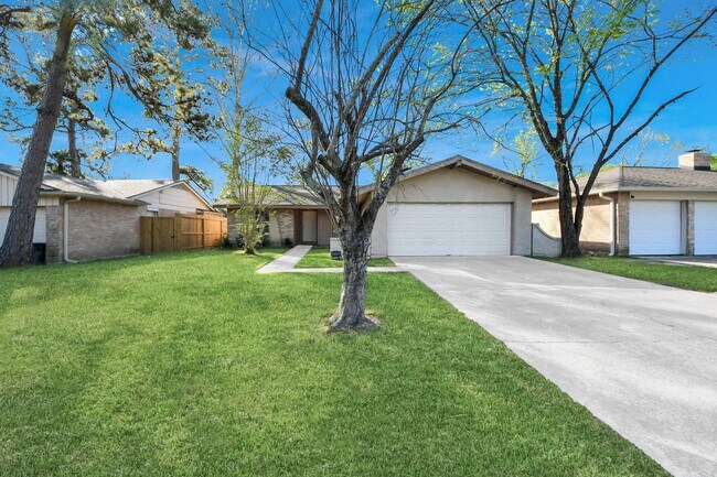 Building Photo - 4519 Reynaldo Dr