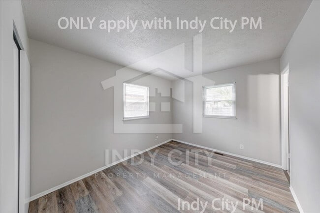 Building Photo - 7838 Ridgewood Dr