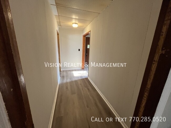 Building Photo - 802 E Williams St