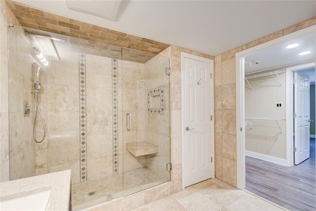 Building Photo - 3040 Stone Rd