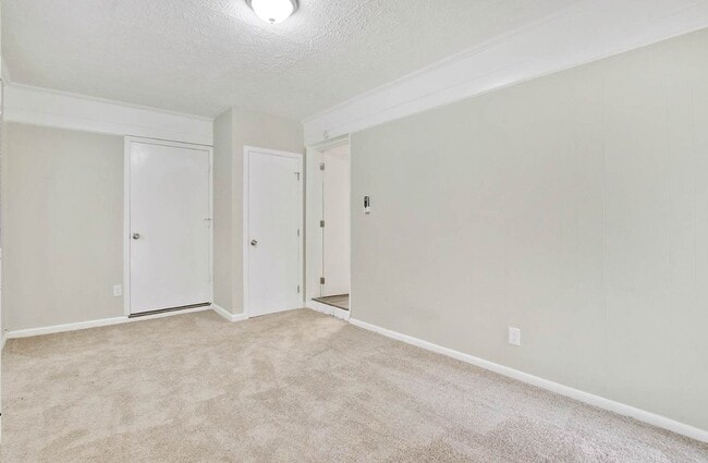 Building Photo - 4596 Sahara Dr SW