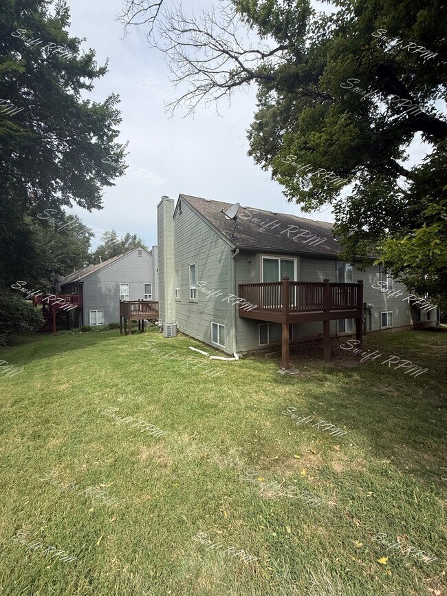 Building Photo - 8957 Hauser St