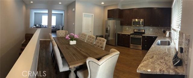 Building Photo - 17558 Water Garden Ct