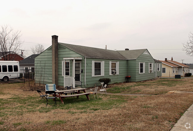 Building Photo - Brookhill Village