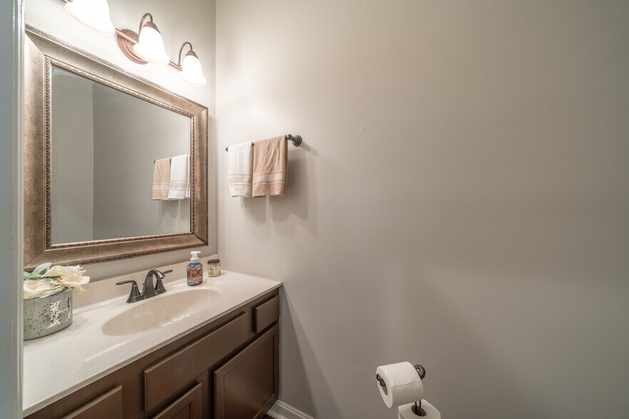 Building Photo - 836 Rossford Run