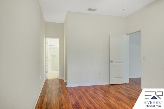 Building Photo - 7 Blackwell Pl