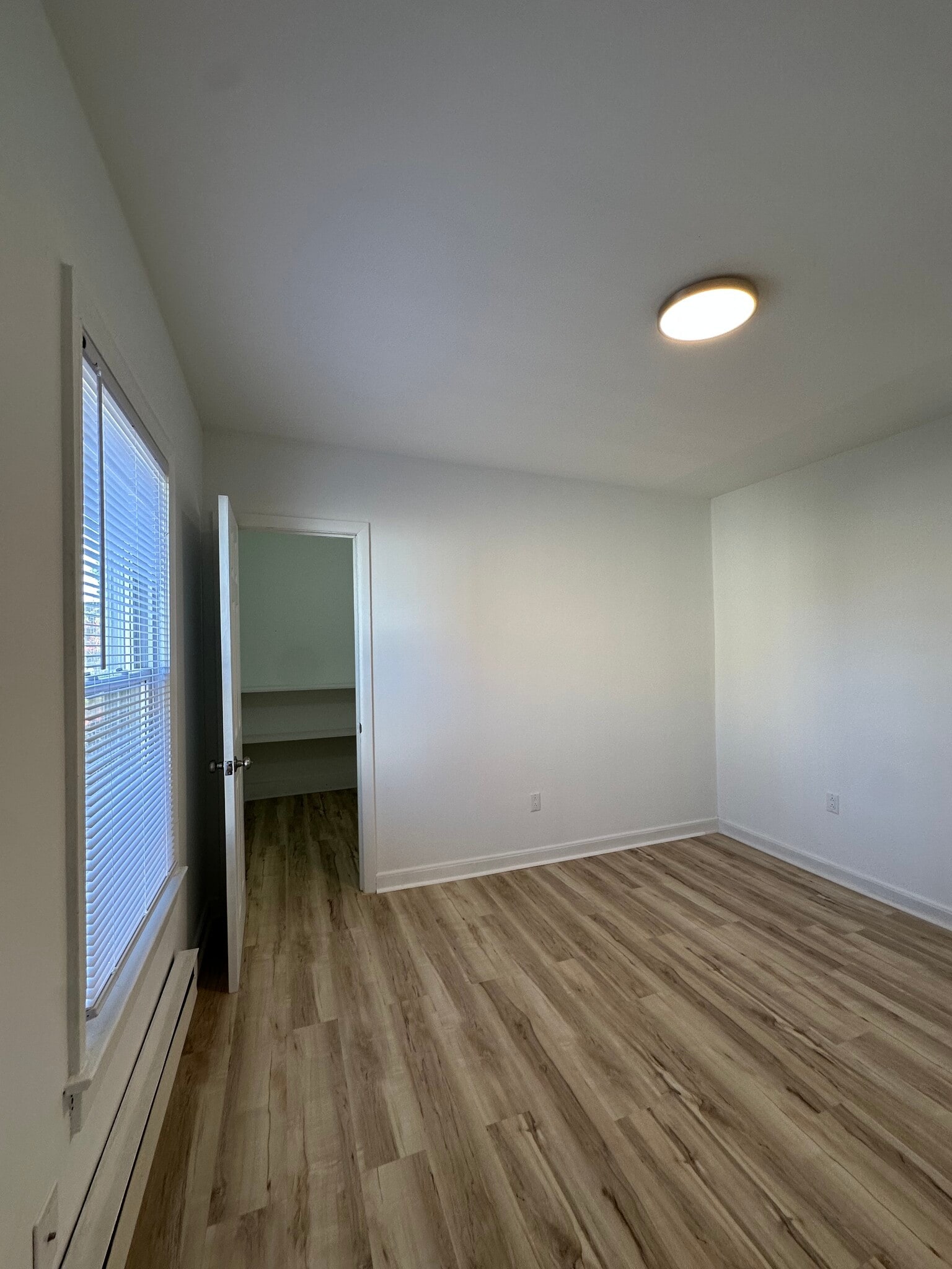 Building Photo - 12 Margerie St