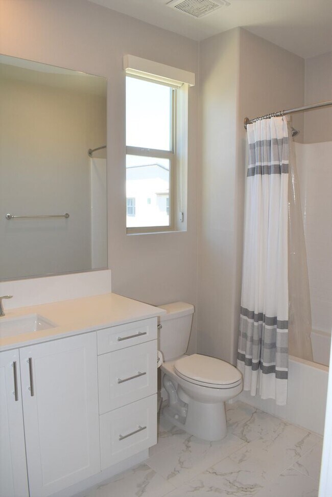 Building Photo - 16755 Coyote Bush Dr