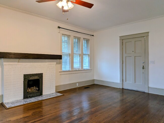 Building Photo - 401 S Franklin Dr