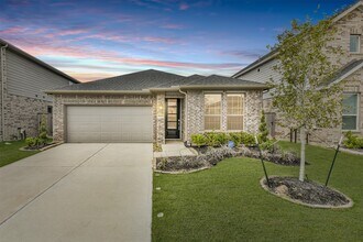 Building Photo - 9123 Eskesen Dr