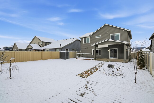 Building Photo - 2067 W Alsea Ave