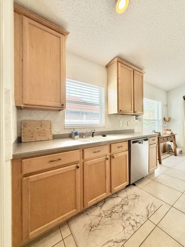 Building Photo - 854 Addison Dr NE