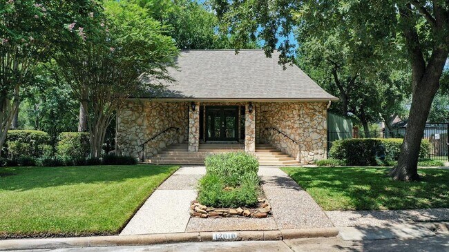 Building Photo - 12210 Ravenmoor Dr