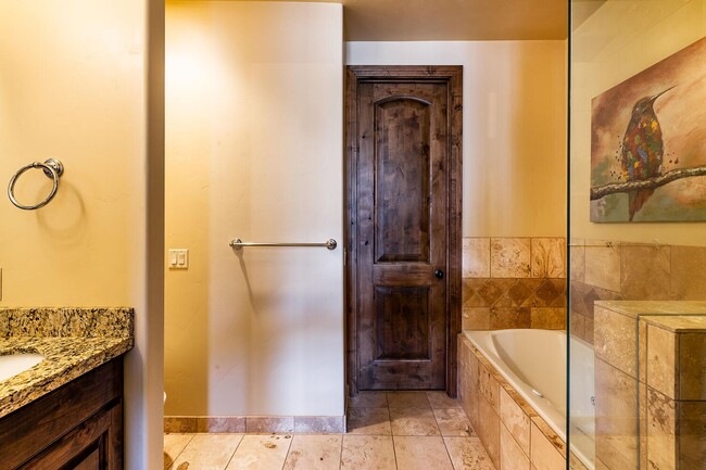 Building Photo - Furnished Townhome in Jeremy Ranch