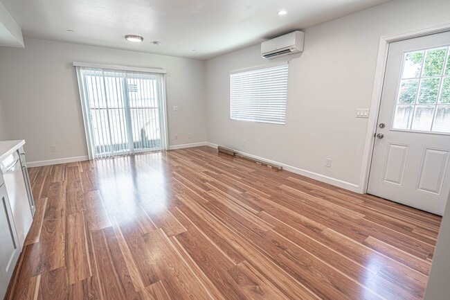 Building Photo - Accessory Dwelling Unit -  2 Bedroom Unit ...