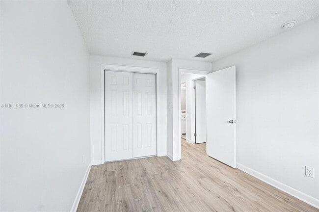 Building Photo - 311 Gulfstream Rd