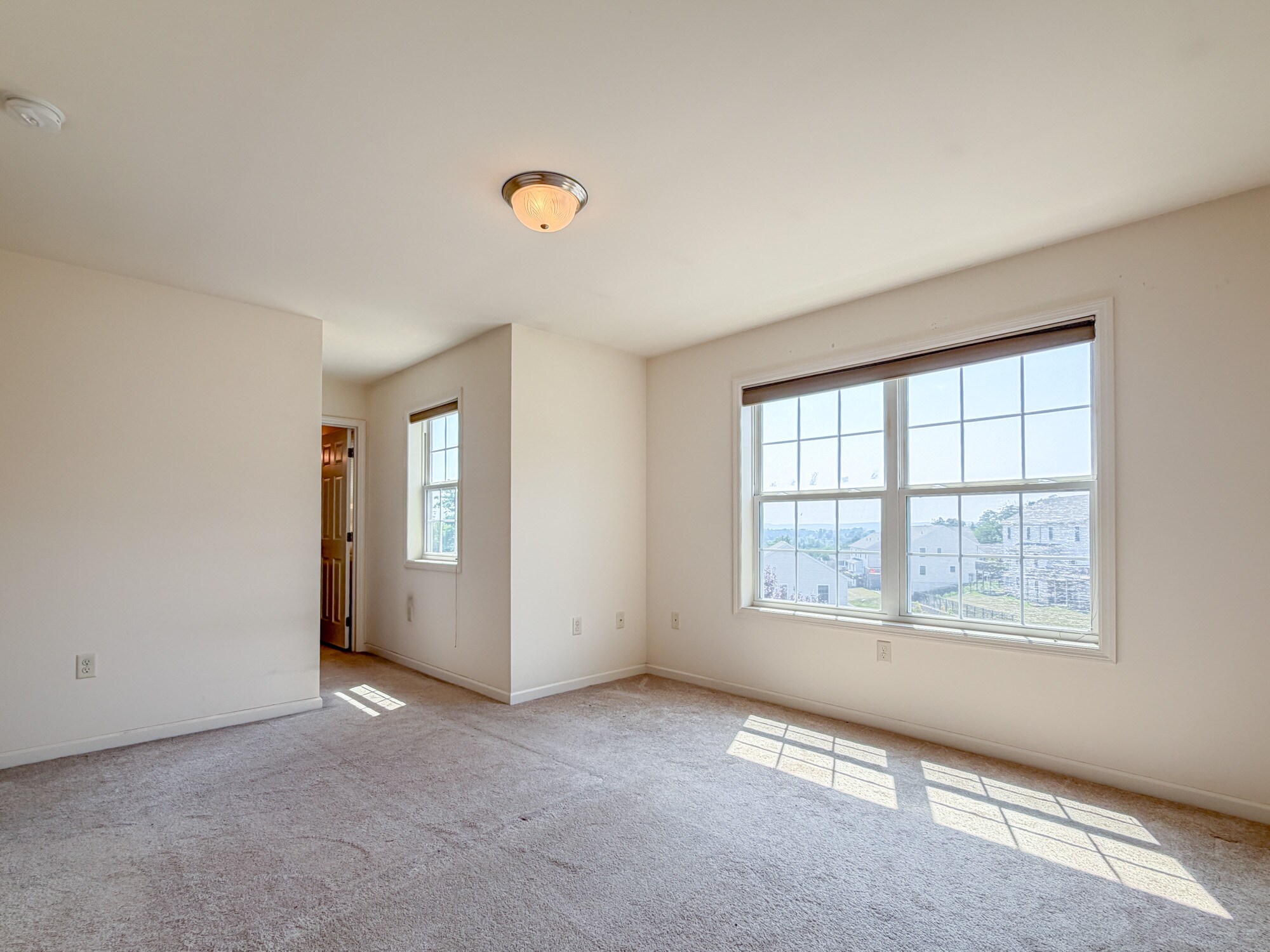 Building Photo - 271 Wildflower Dr