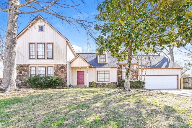 Building Photo - 2224 Webbing Dr