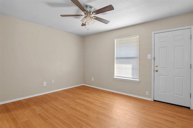 Building Photo - 2549 E Renfro St