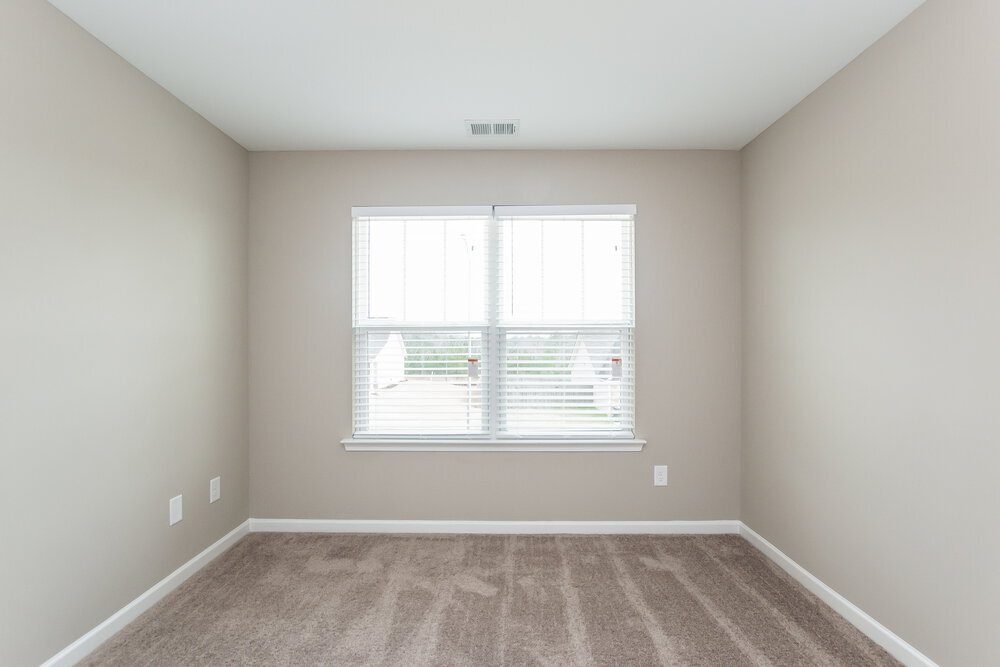 Building Photo - 542 Fieldcrest Dr