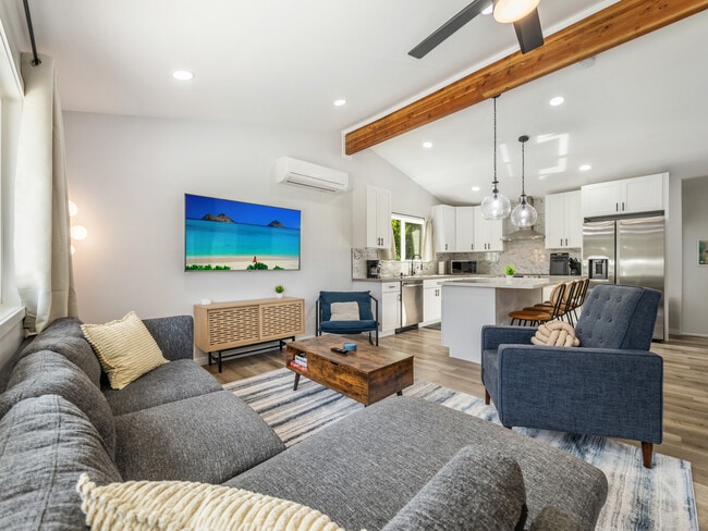 Building Photo - 95-148 Waimakua Dr