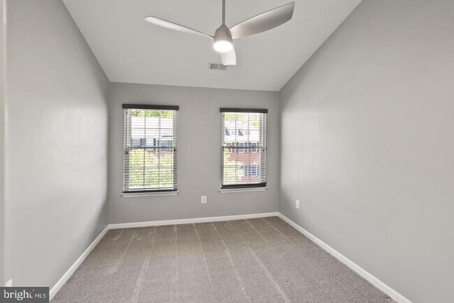 Building Photo - 6708 Ordsall St