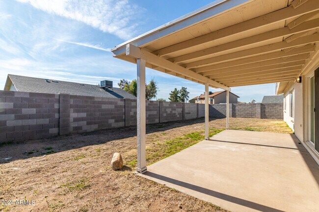 Building Photo - 7249 W Medlock Dr