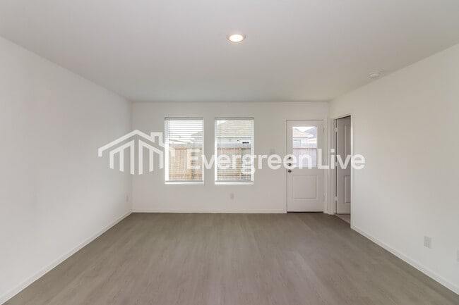 Building Photo - 19747 US-59